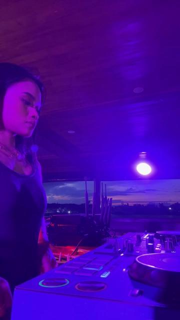@DJ_Acha🦄🇲🇨