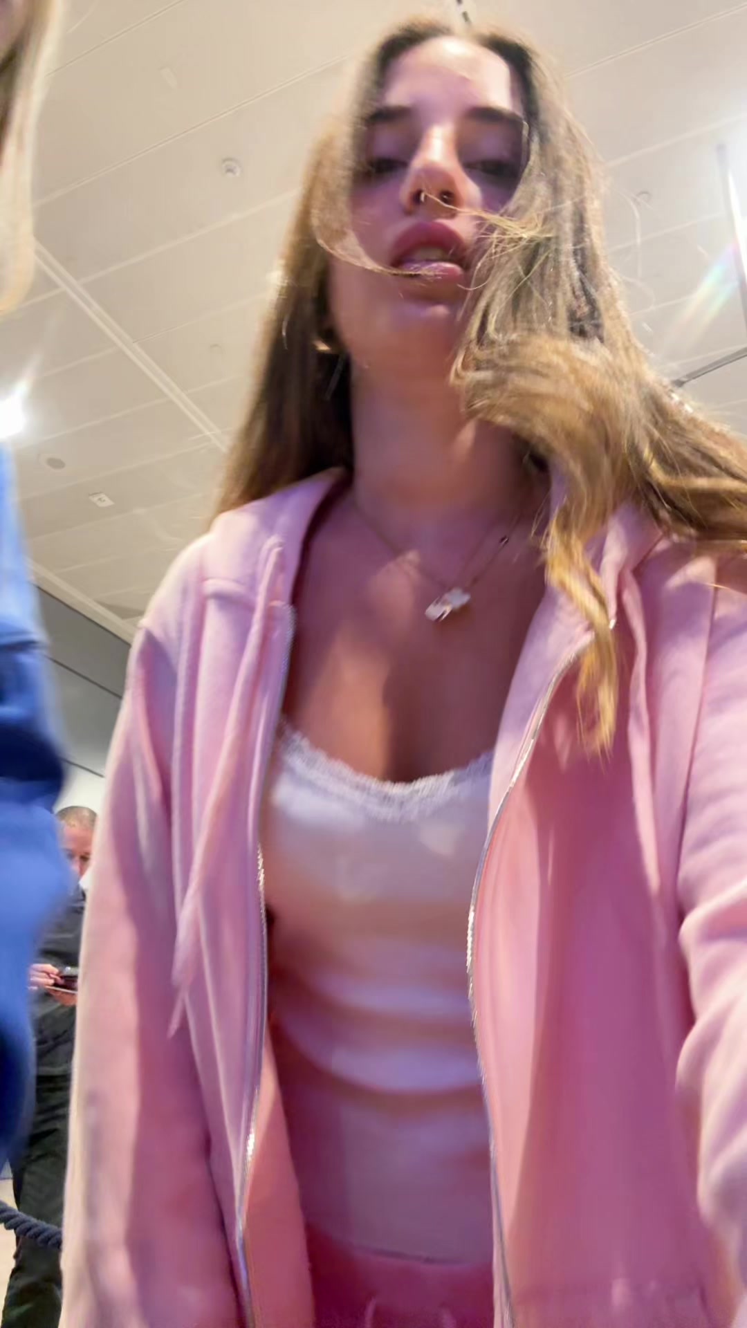 @Ellatirer