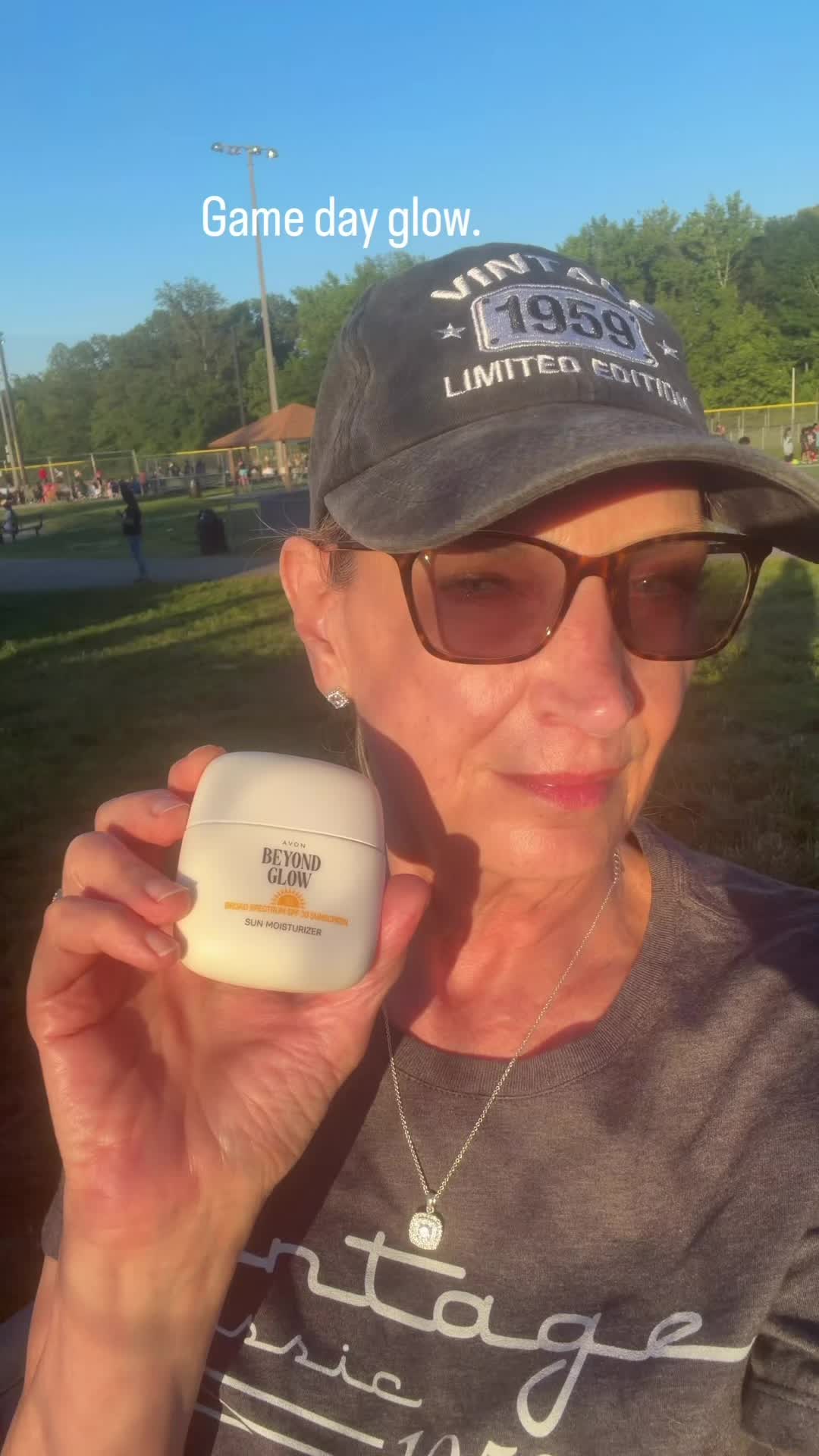 @Linda Montavon | Beauty 50+