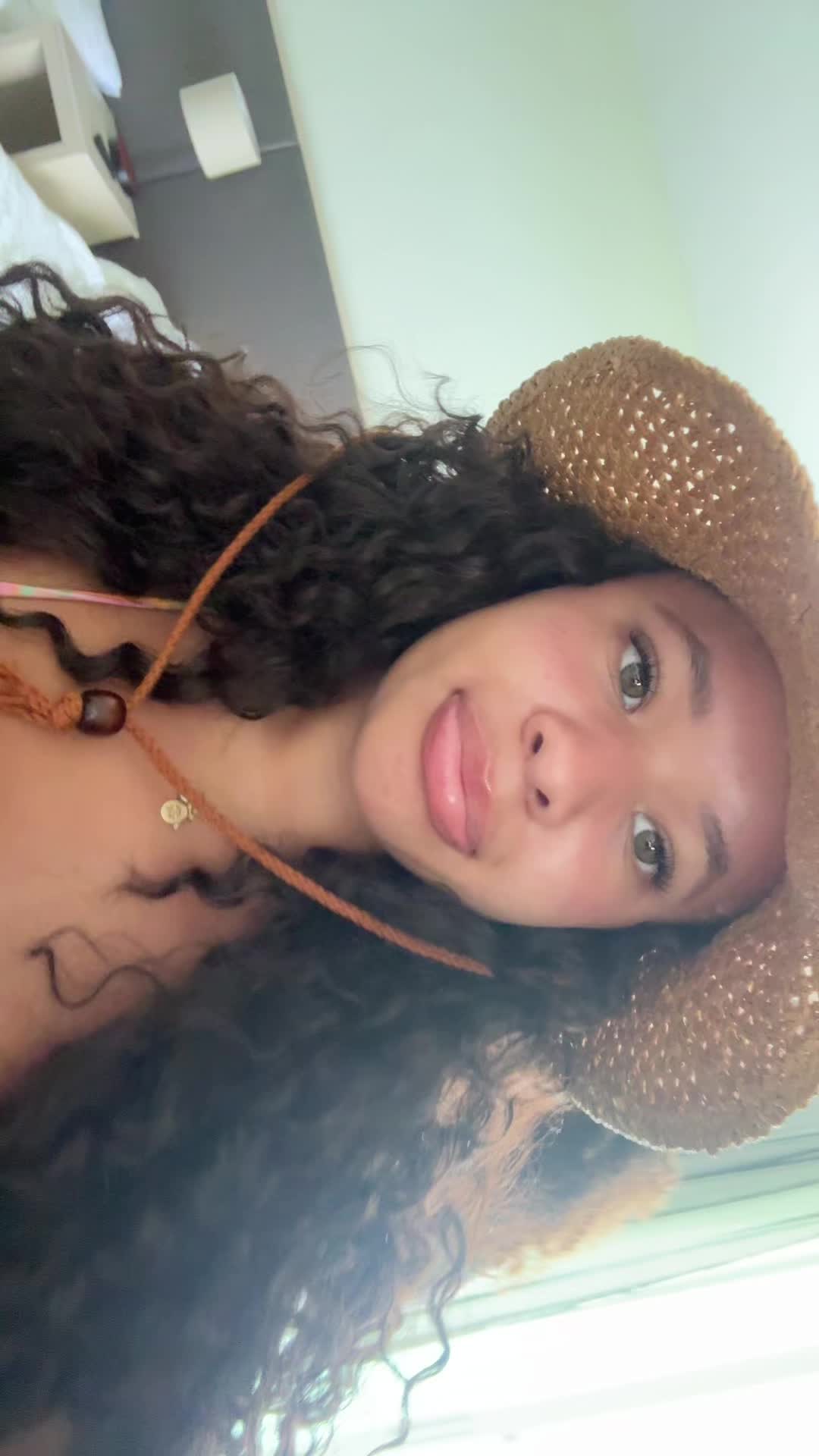 @yungggmiaaa