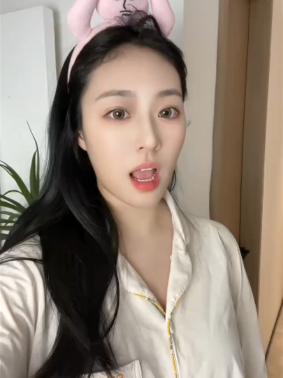 @关注才回复