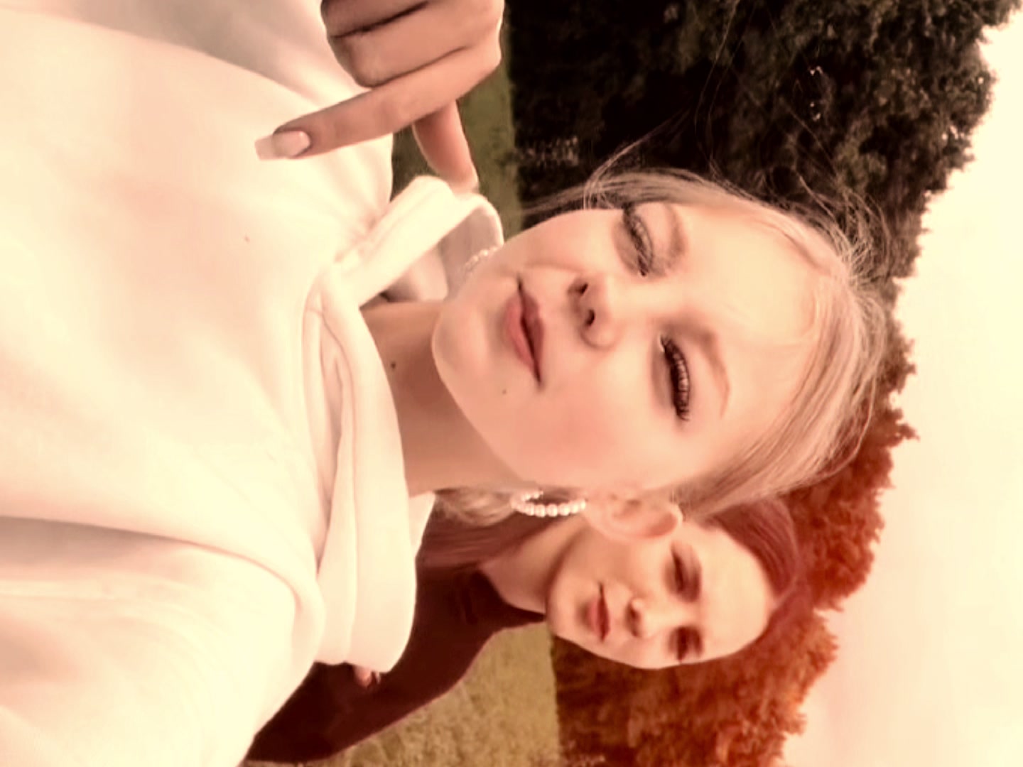 @Даянчик👻👻
