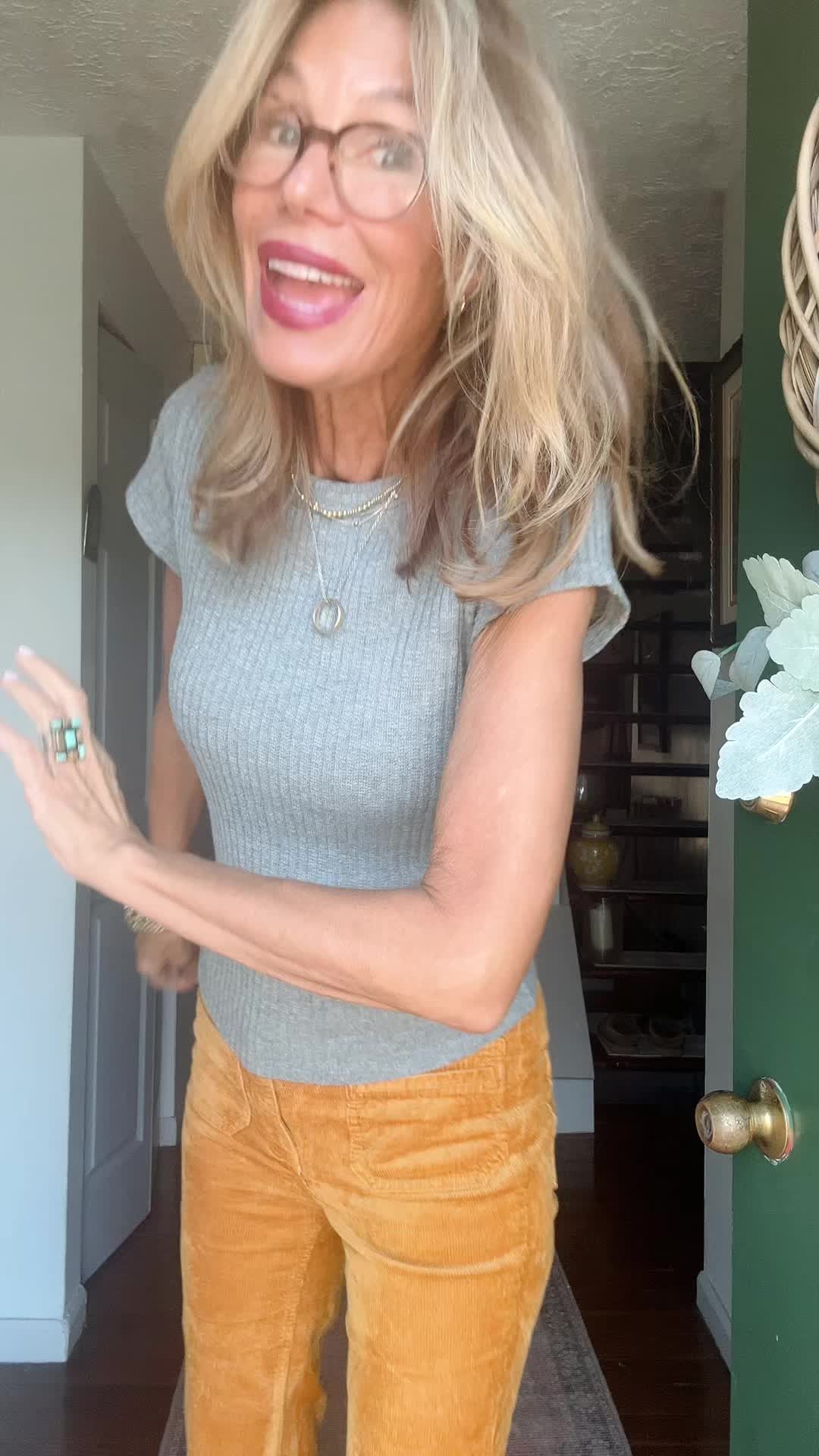 @julieclareb