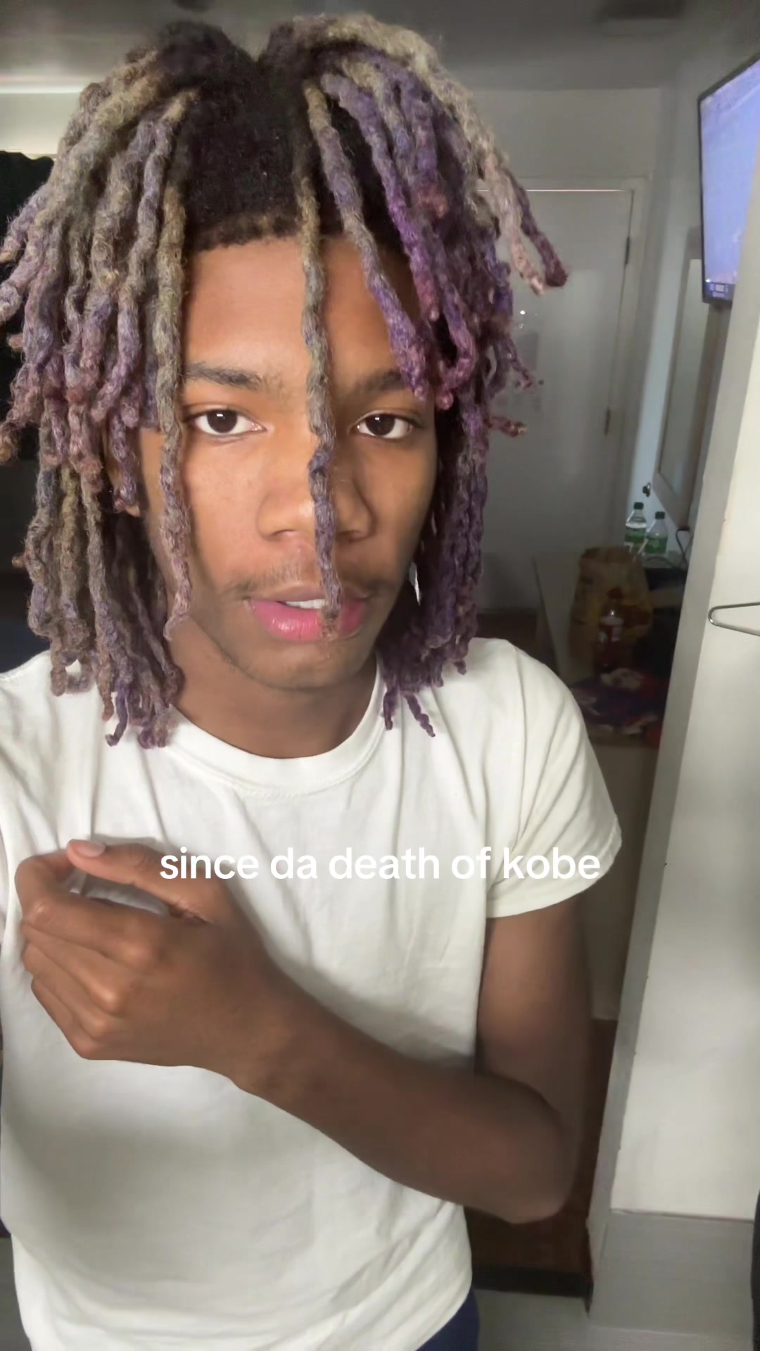 @𖤐