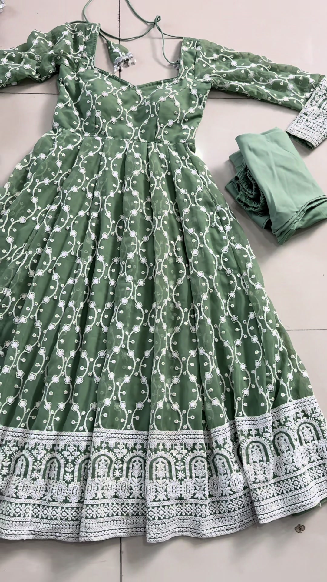 @hautecollectionofficial
