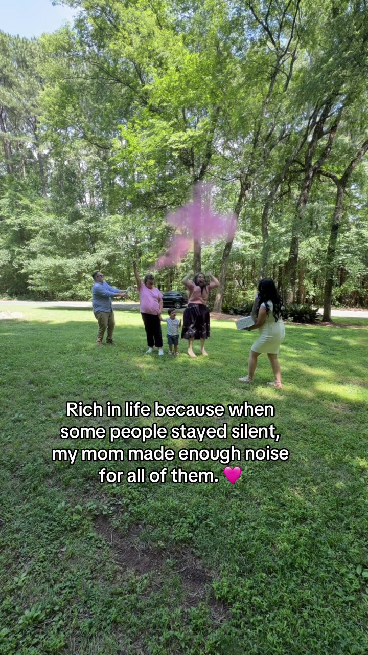 @Laura Greenlee 🎀