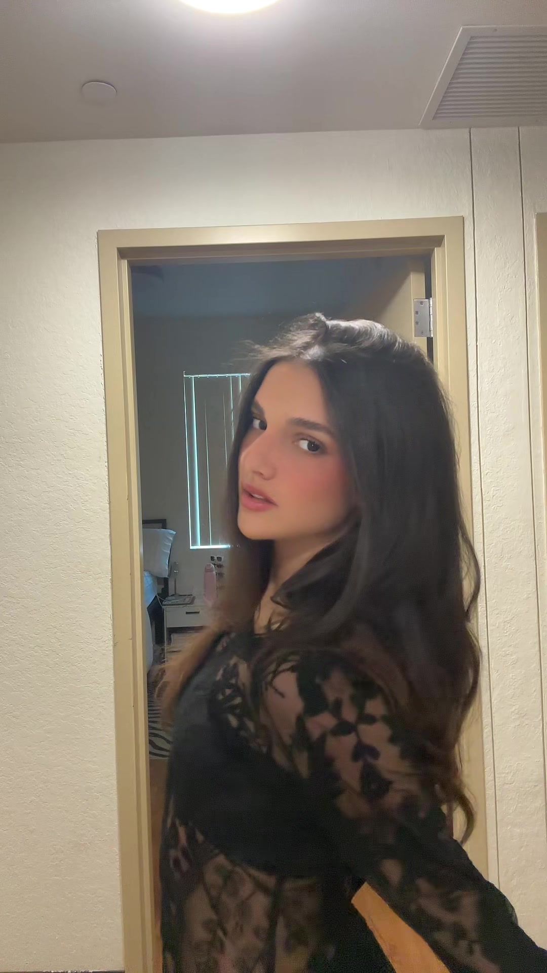 @Vera