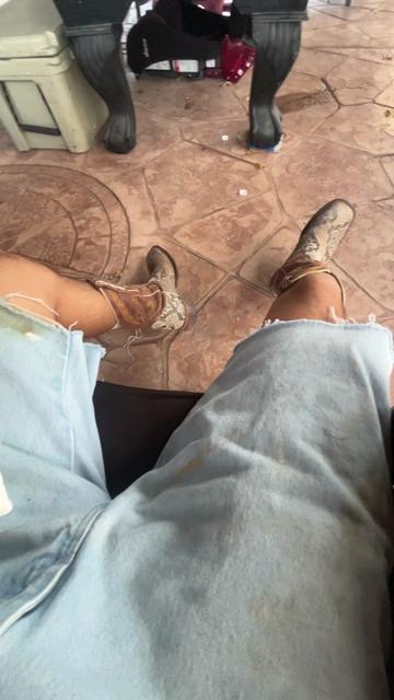 @juzzi.j