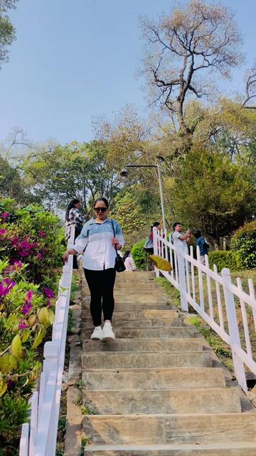 @देबिका लिम्बु थापा❤️
