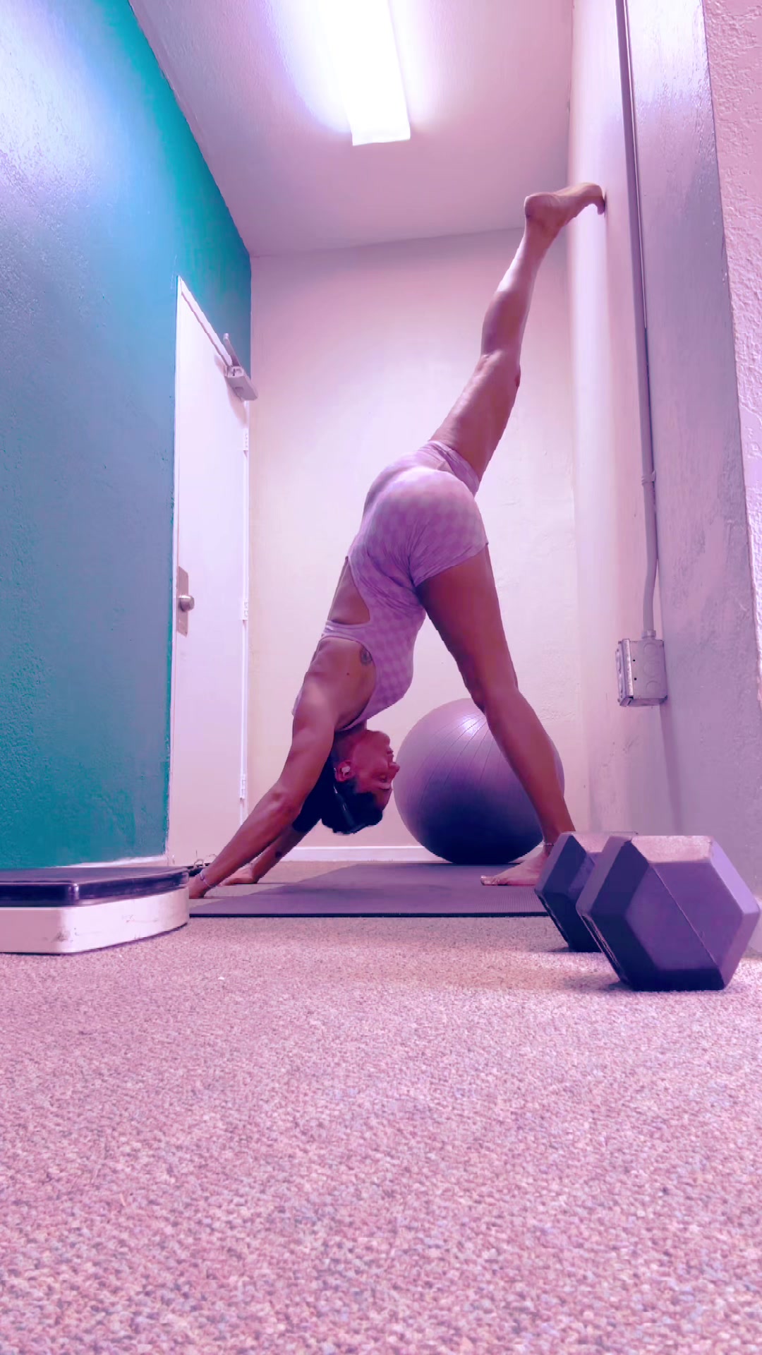 @sanela_yoga