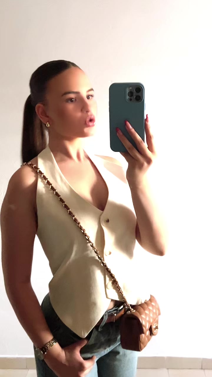 @Janaa