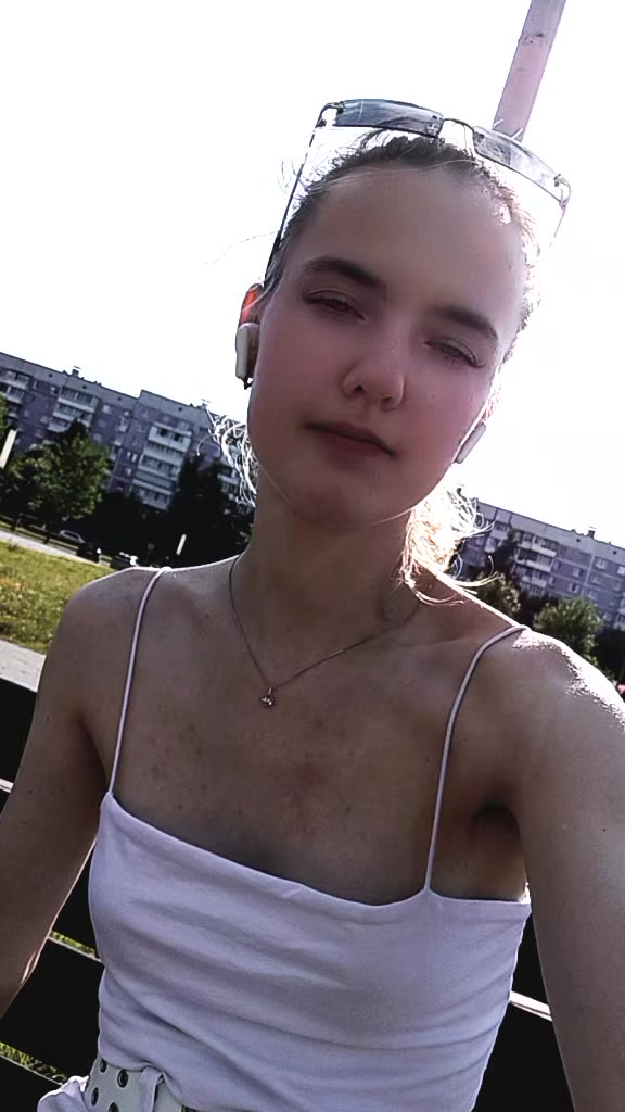 @sakyra