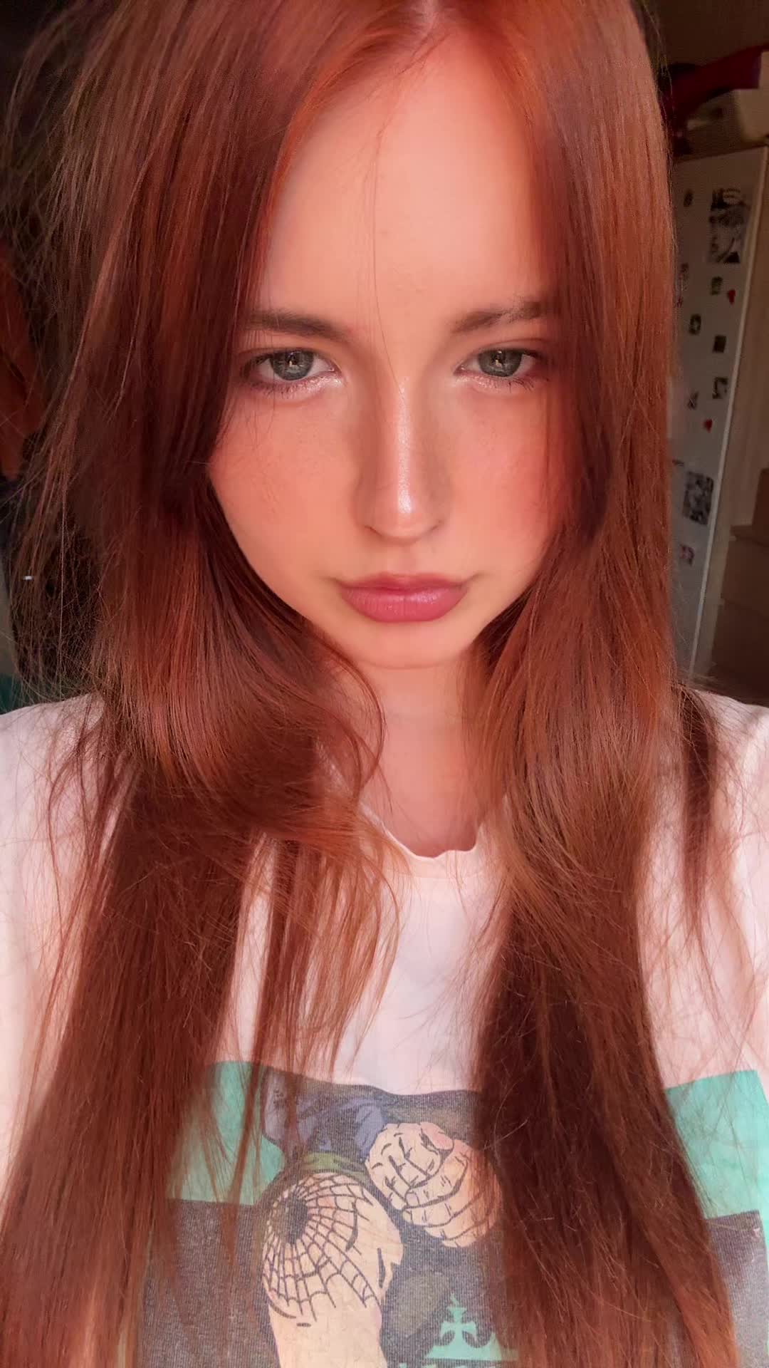 @Ищу девушку пиши я