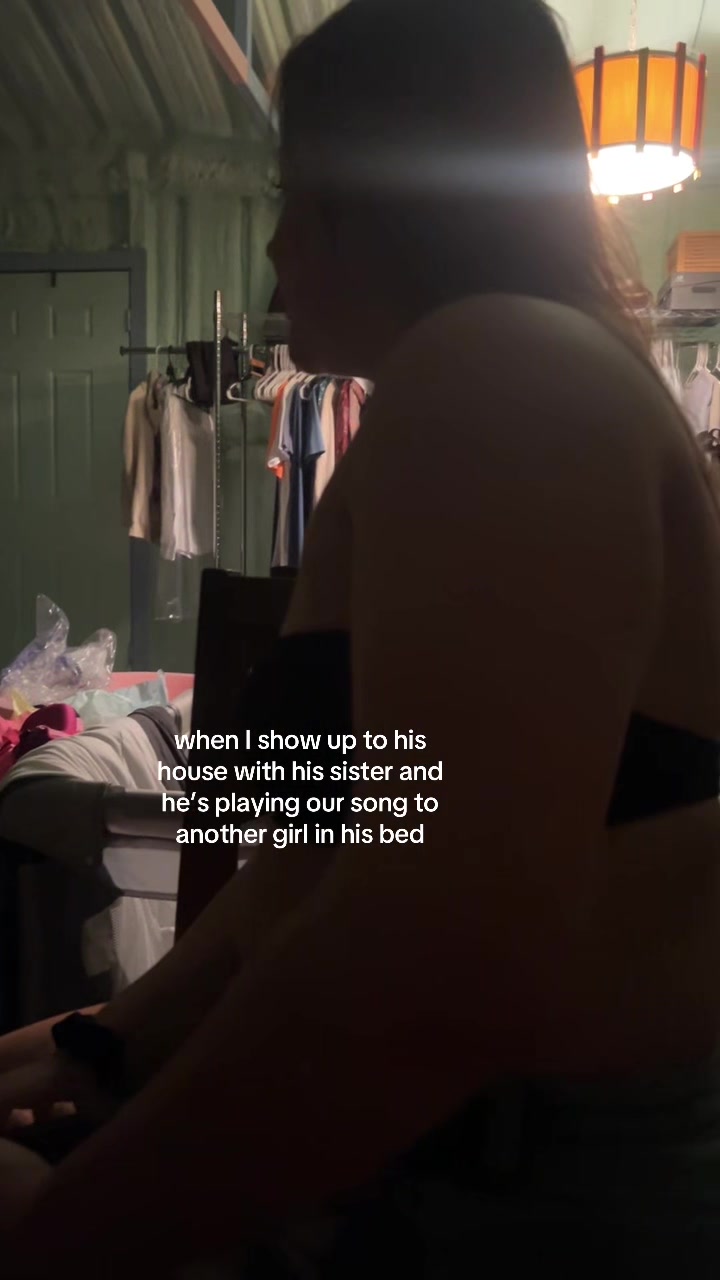@julia dwyer | COSMO STUDENT