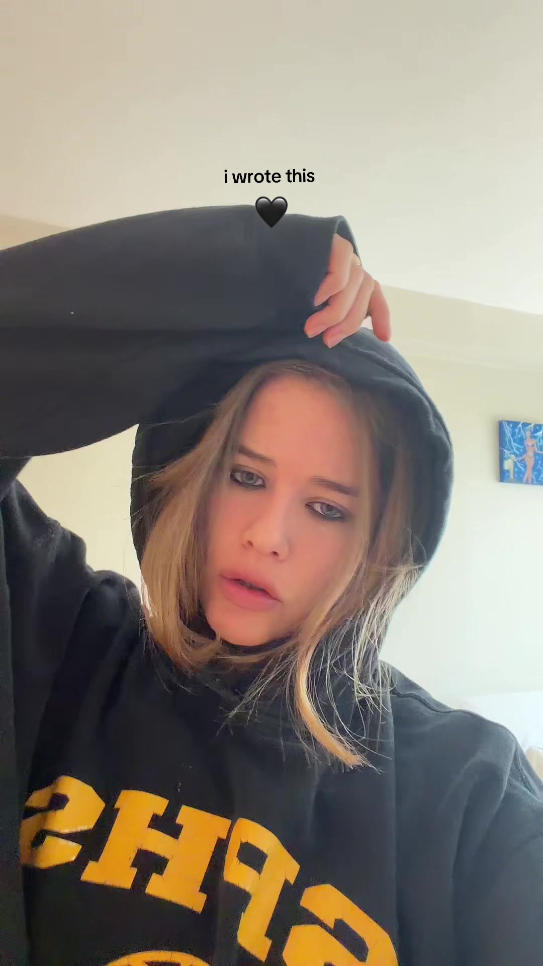 @ANNA8ELLE