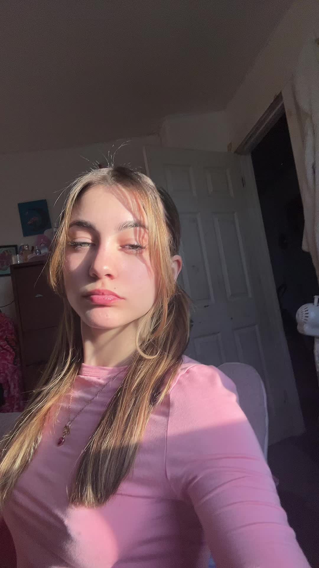 @😋