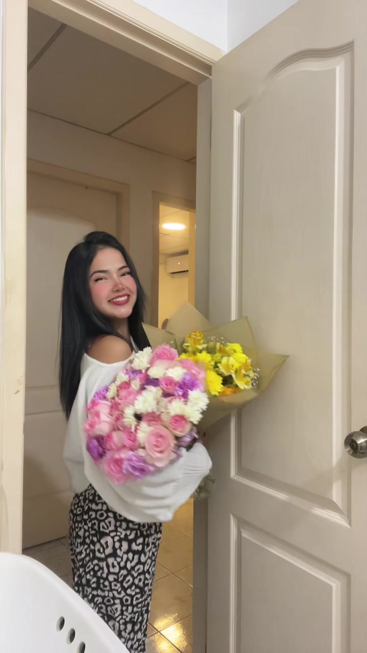 @KIARA✨