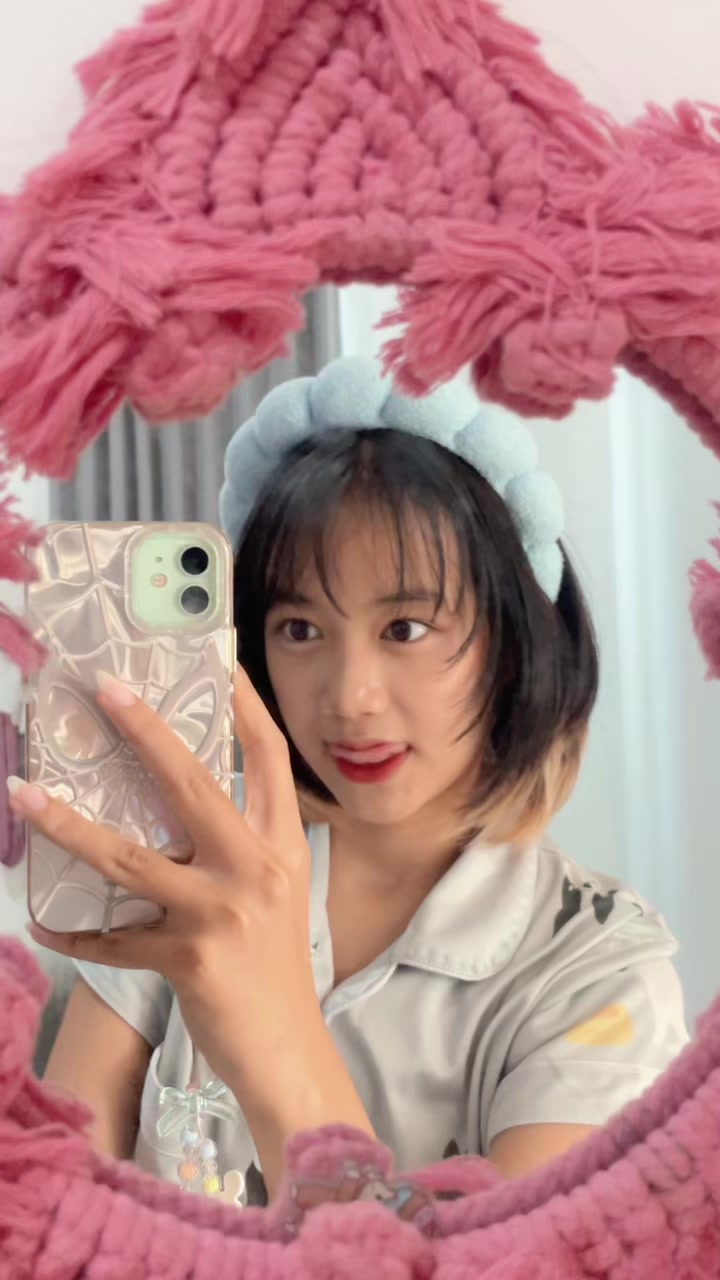 @Cayaaa