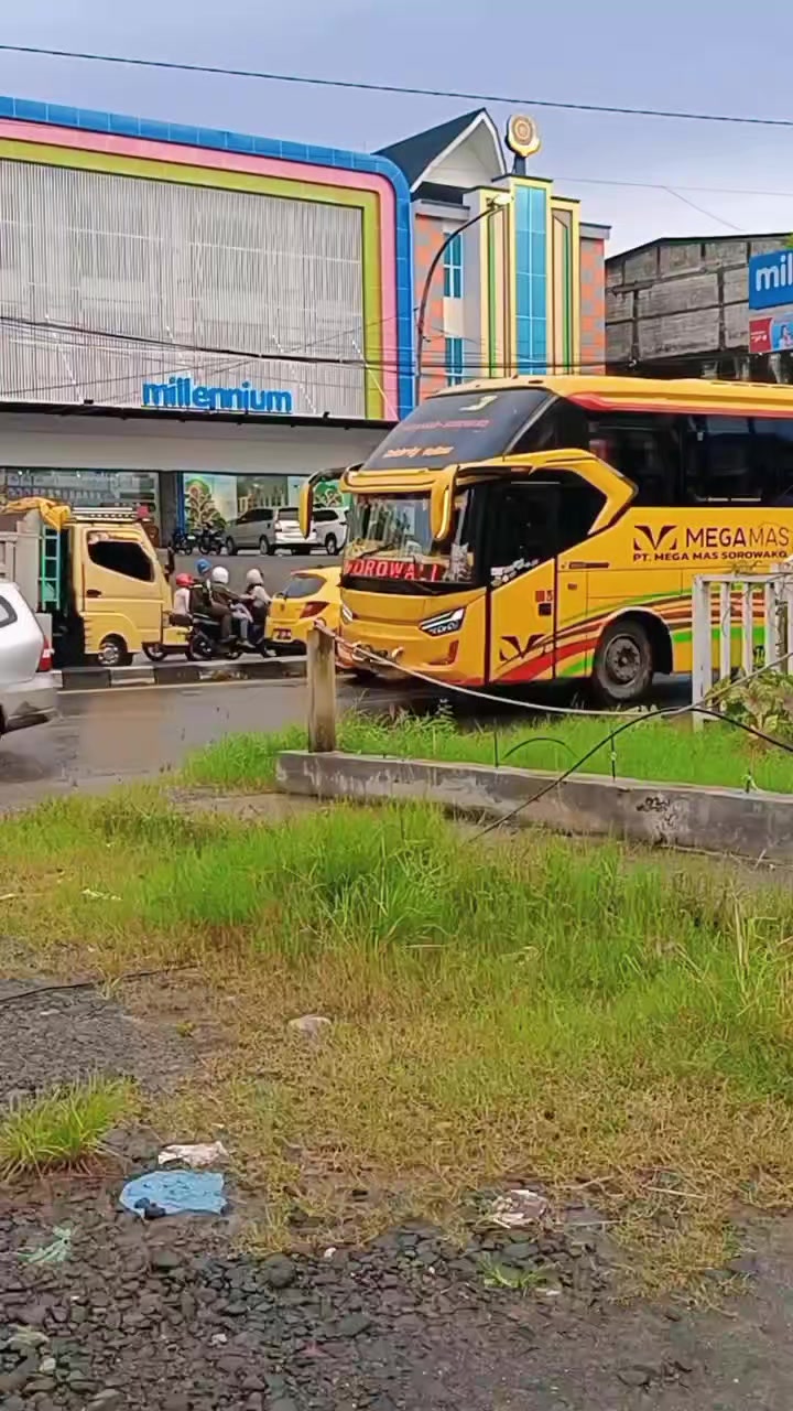 @CELEBES_BUSMKS