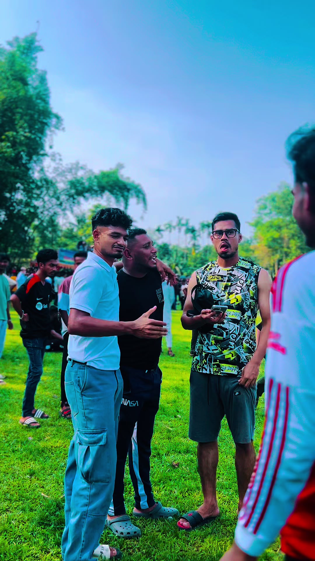 @👉ফিসলা মাজিদ👈