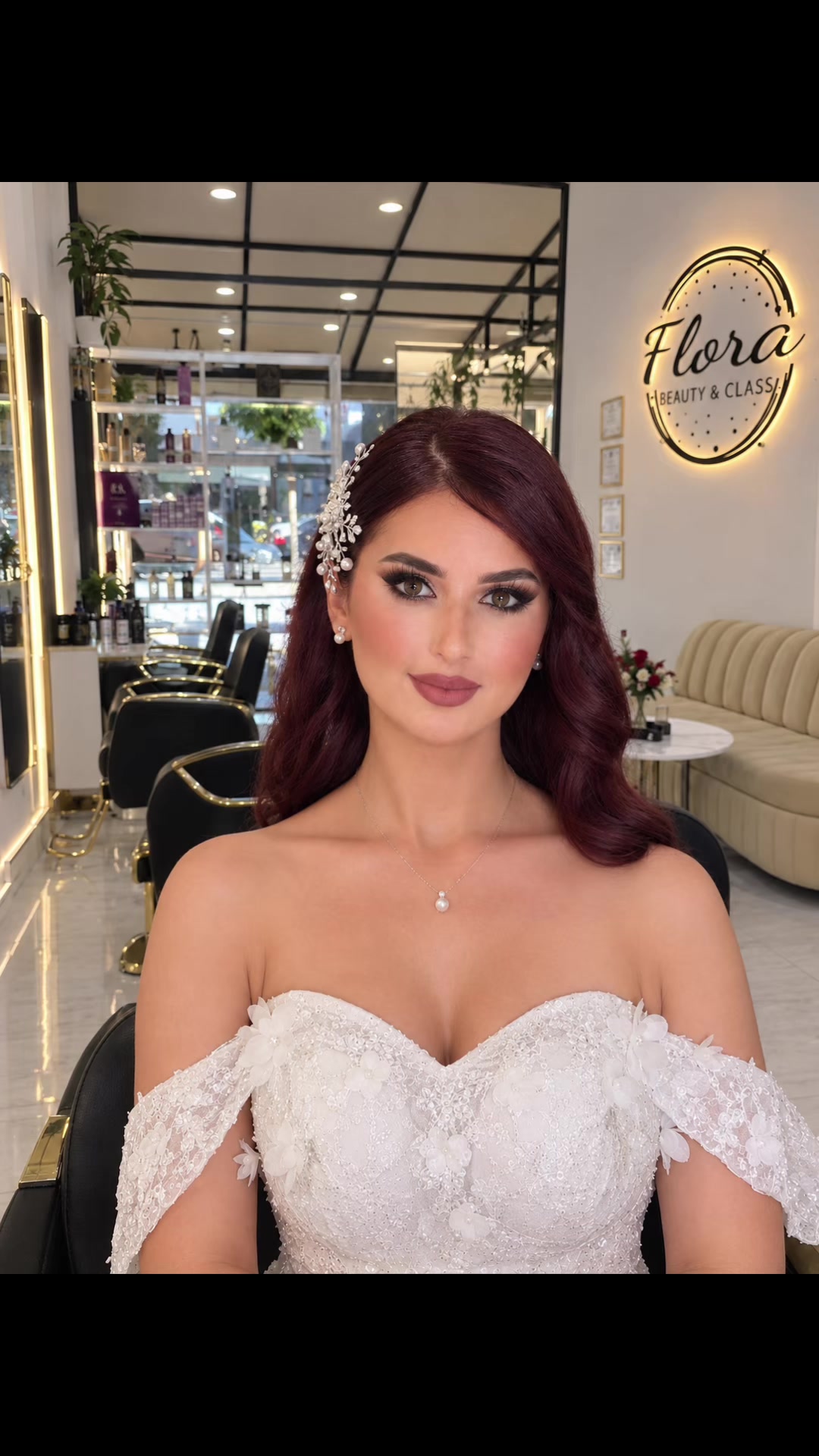 @Flora beauty &class