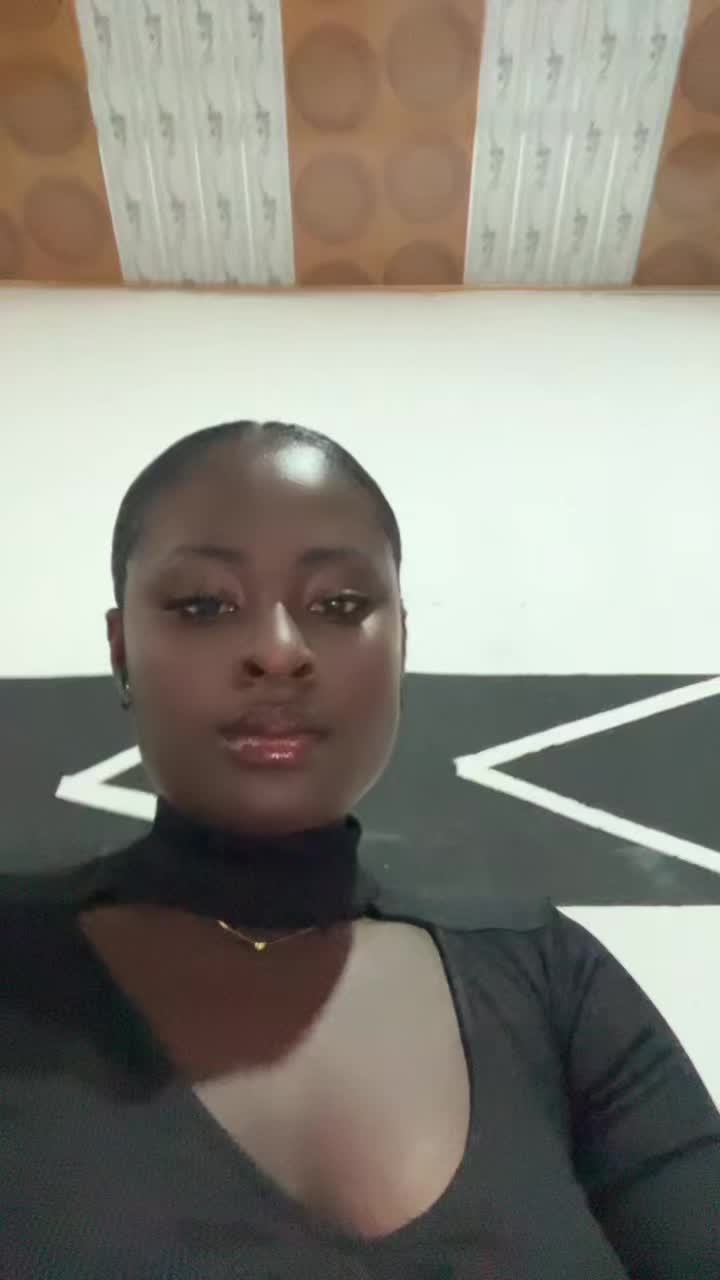@Efya 🇨🇮Fila 🇬🇭❤️🙈