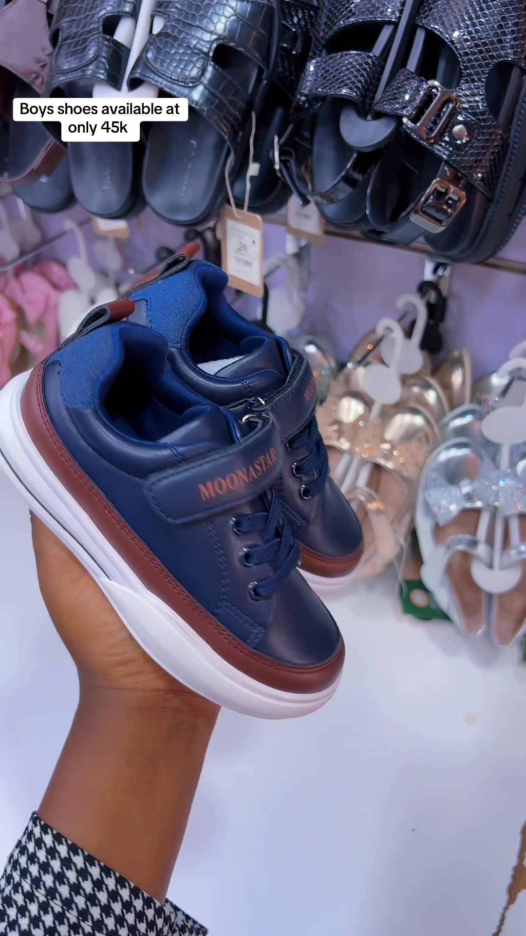 @JS ADDICTION SHOE STORE
