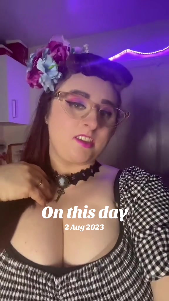 @MissBombshellBettie