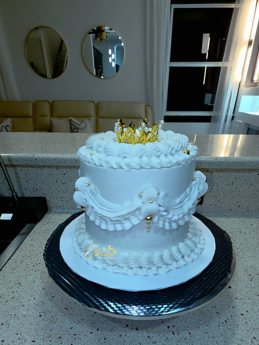 @Marlene'sLuxx_Cakes&HomeDecor