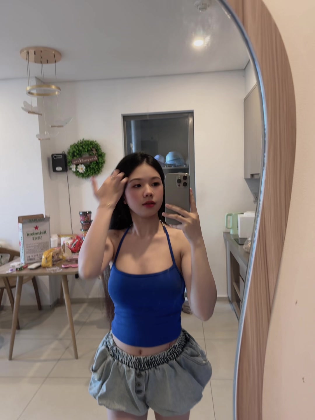 @𝕋𝕙𝕒𝕟𝕙 𝕍𝕪