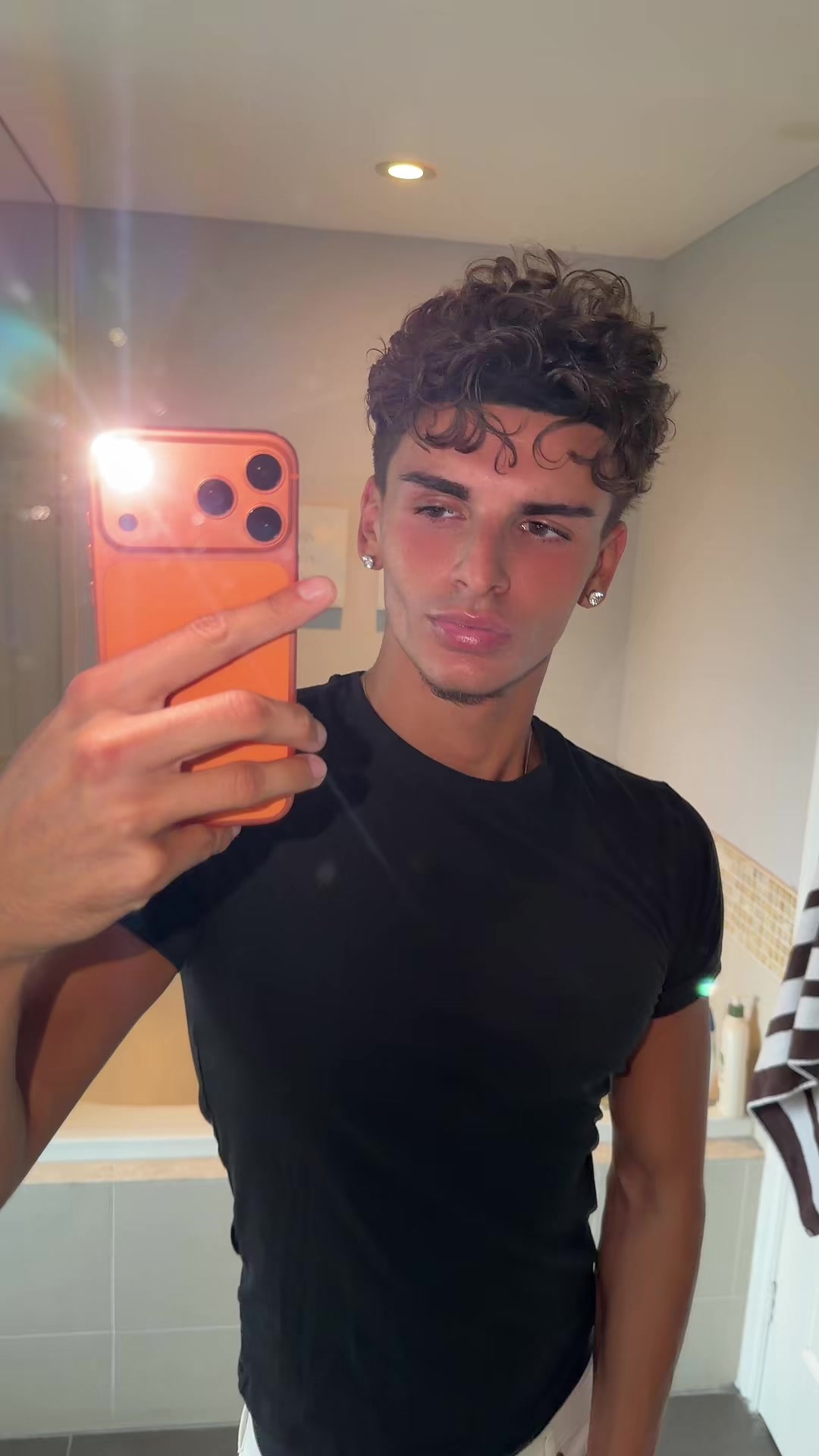 @chris.nikoo