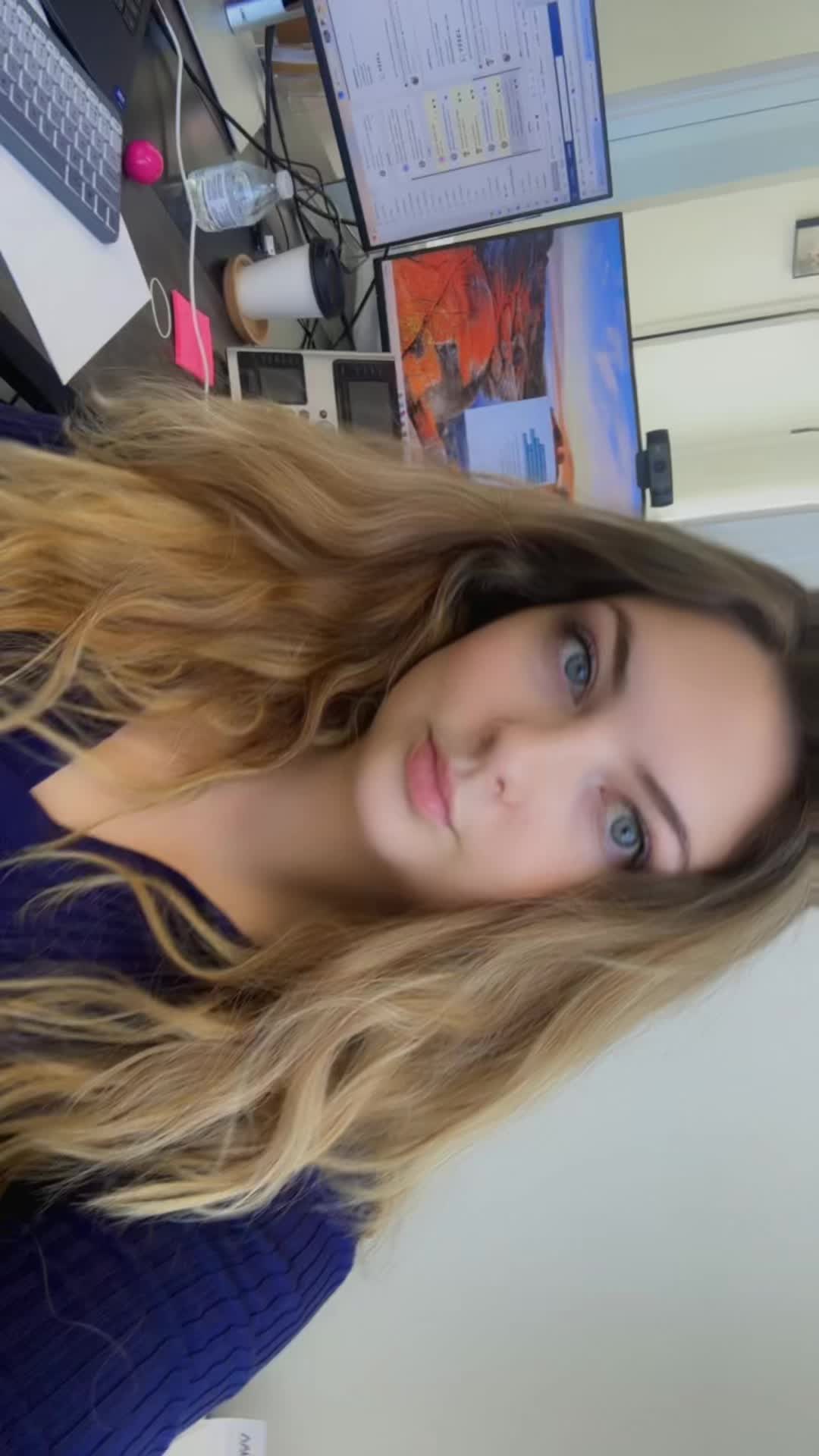 @CourtneyC23_