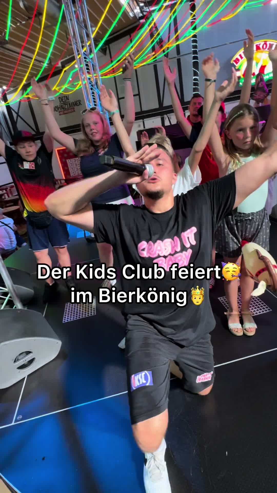 @Partycrasher