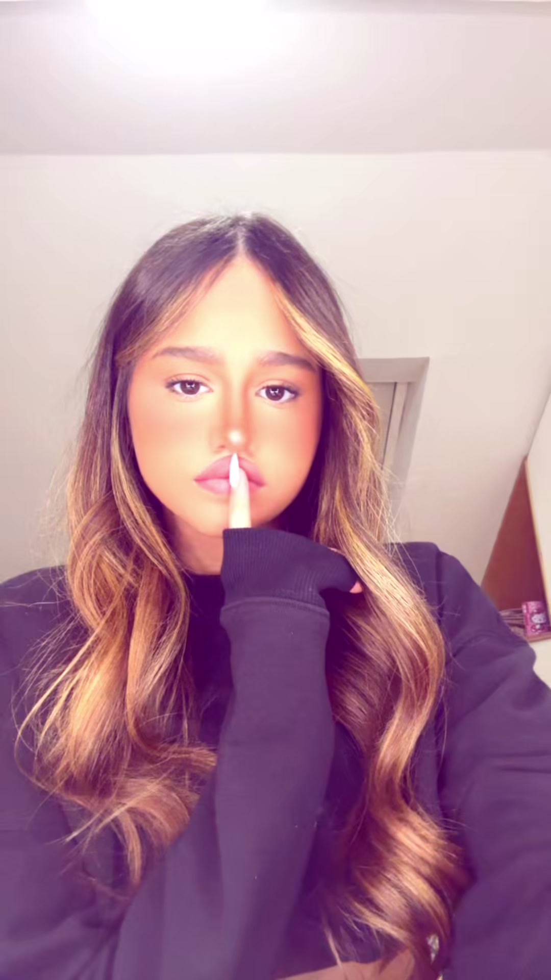 @𝐋𝐈𝐀𝐍 𝐇𝐀𝐒𝐒𝐎𝐍