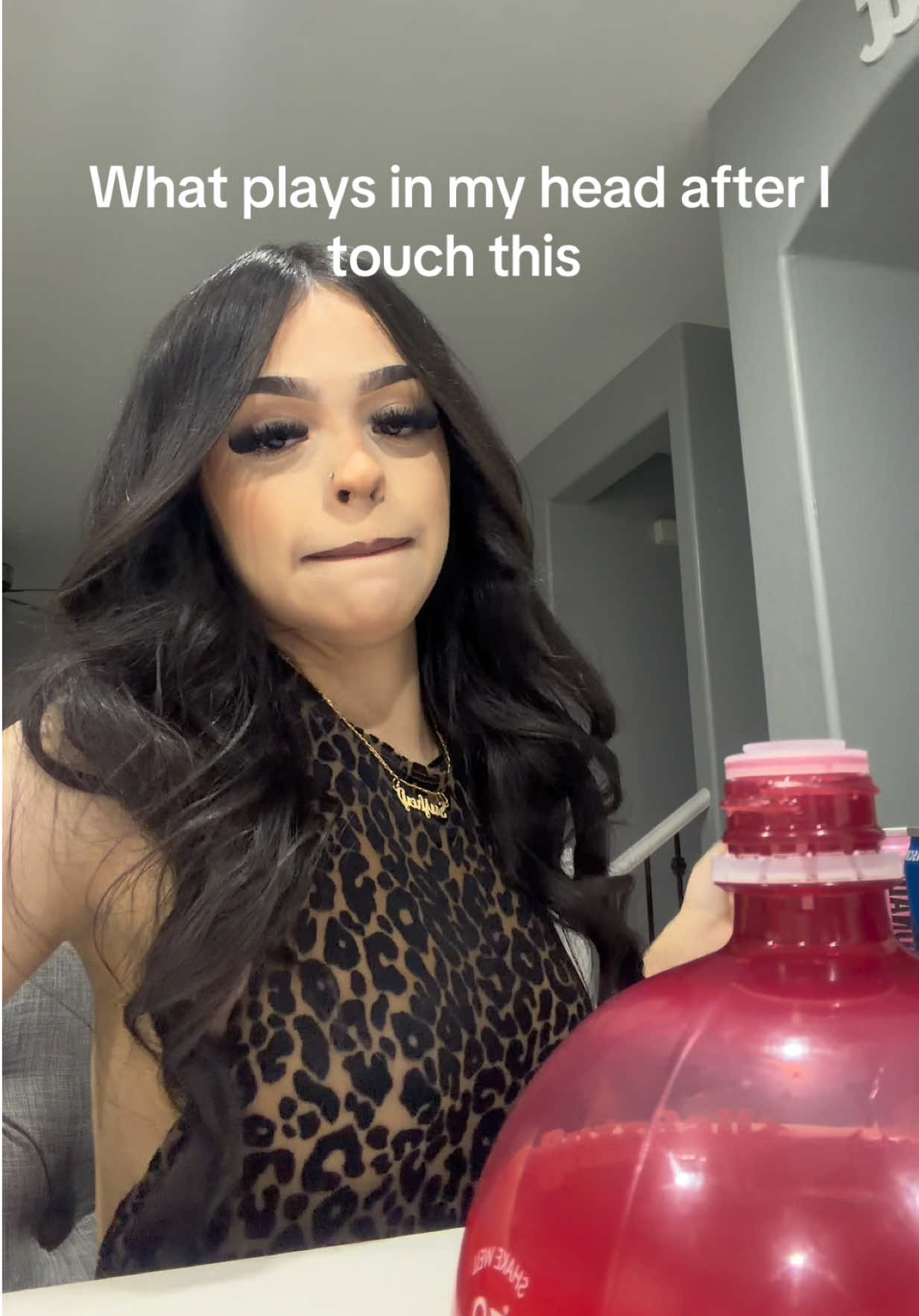 @Sujhey Jazmine