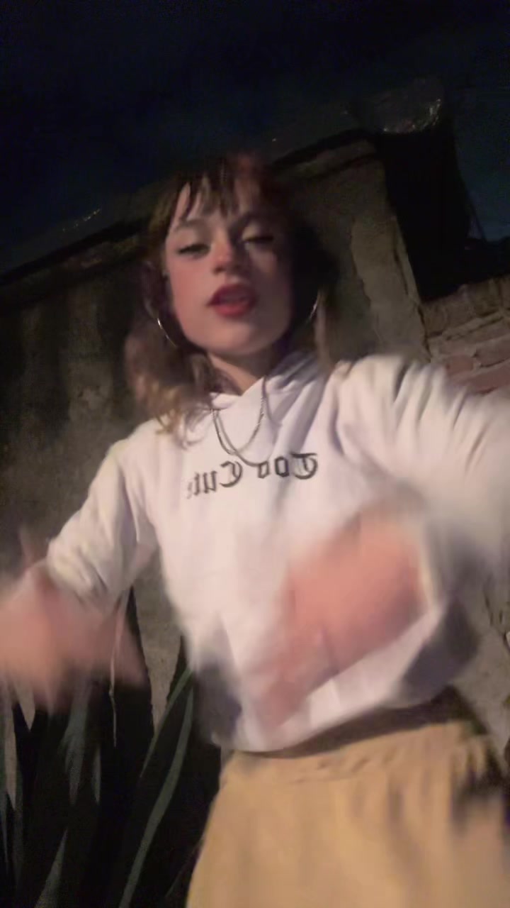 @nikki_juliet_