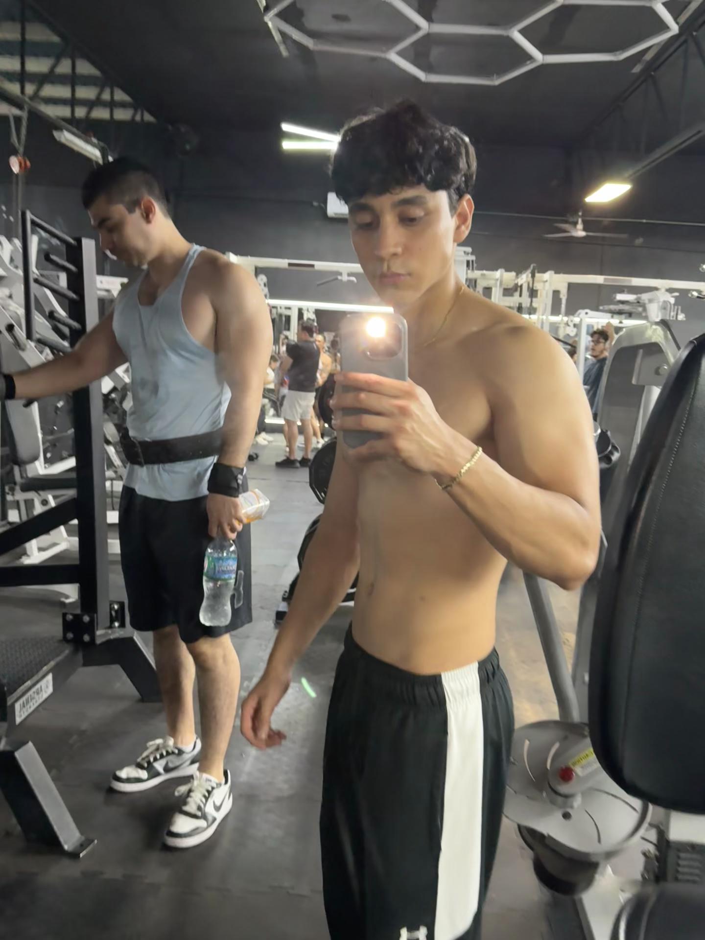 @Carloorrzz