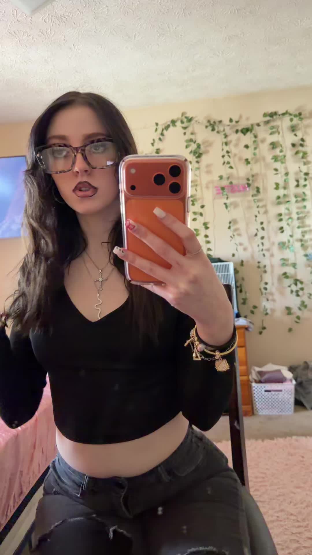 @Kam🍓