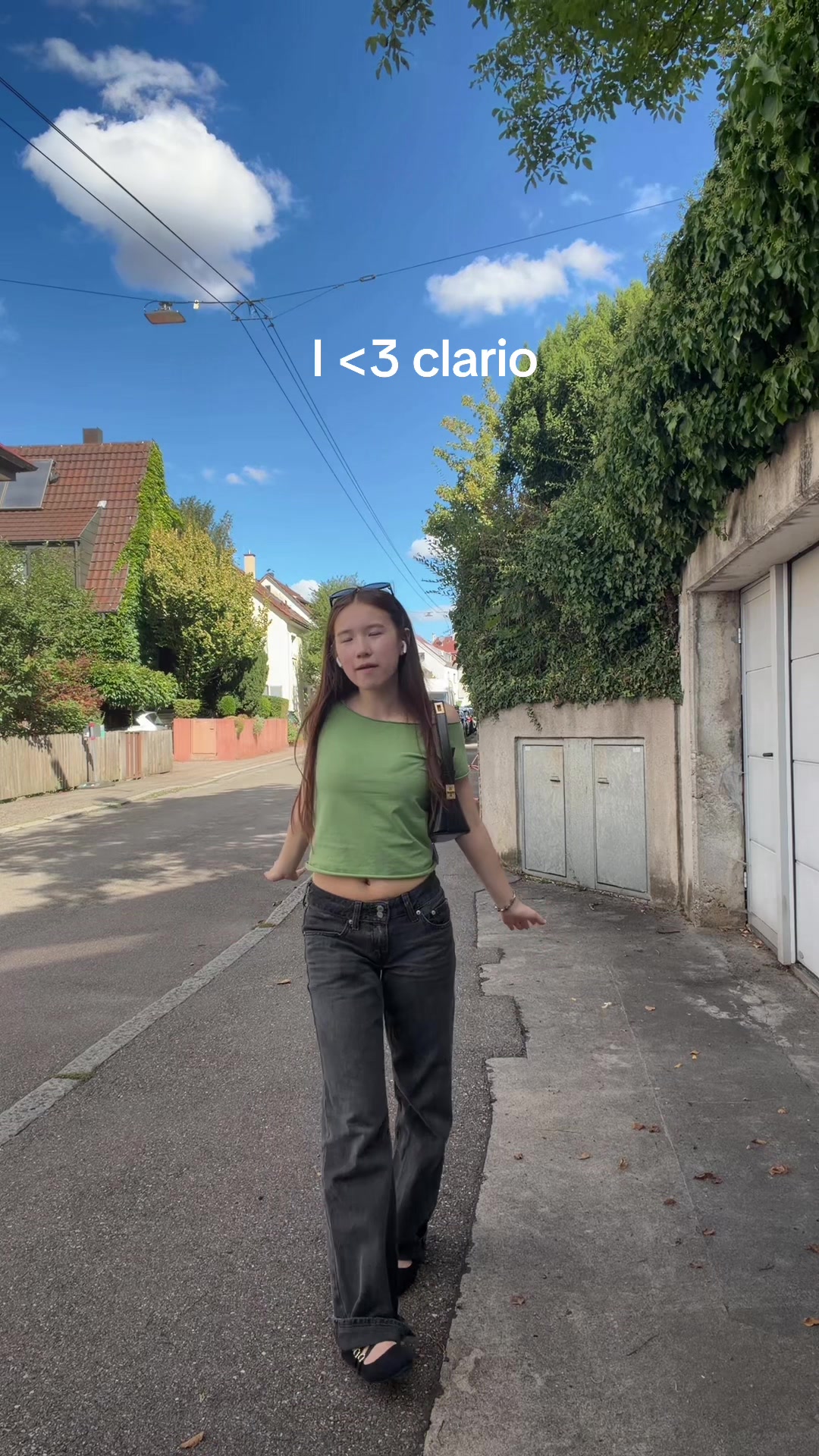 @Charli
