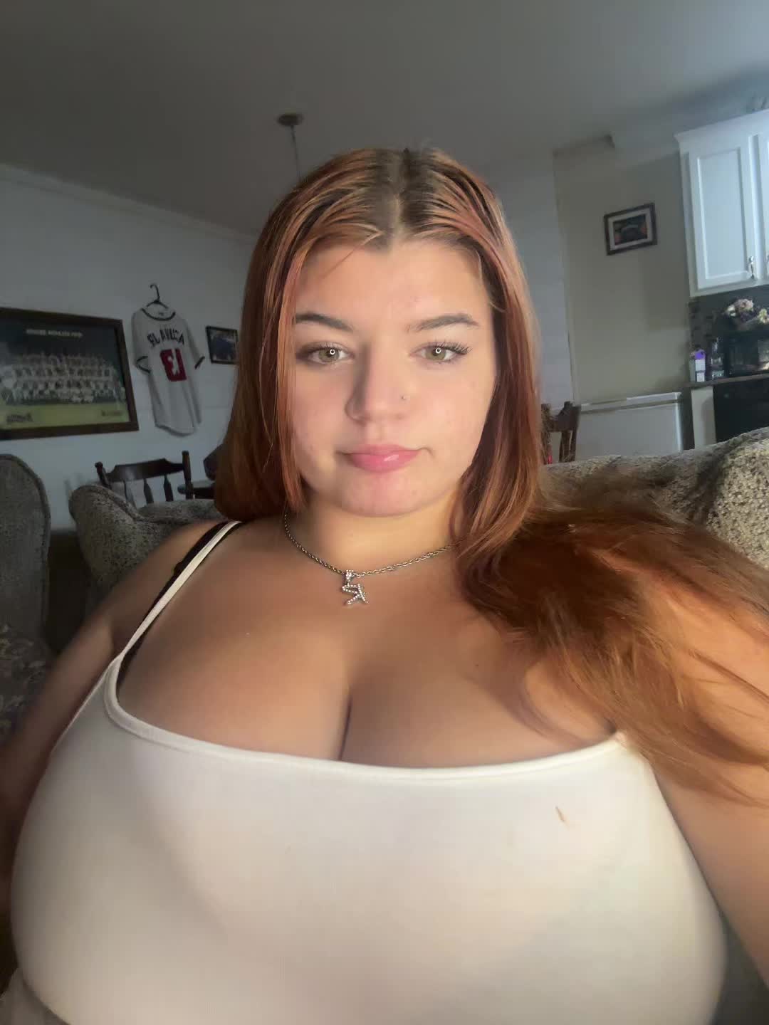 @Heluvme_18