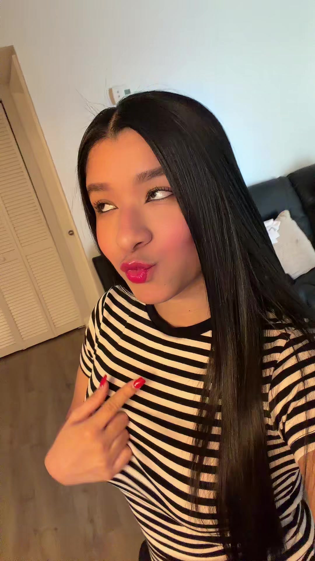@𝓢𝓬𝓪𝓻𝓵𝓮𝓽🎀