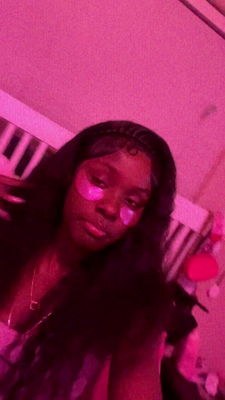 @queenbabydoll🎀