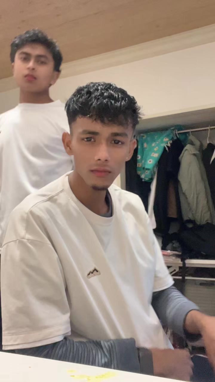 @Bibash 🇦🇷🇳🇵