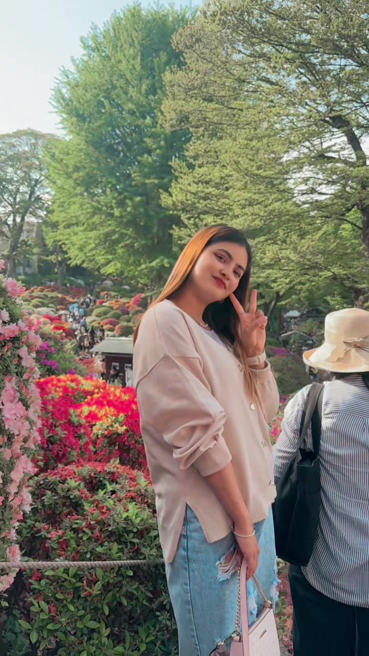 @Srizu dahal 🧿🦋