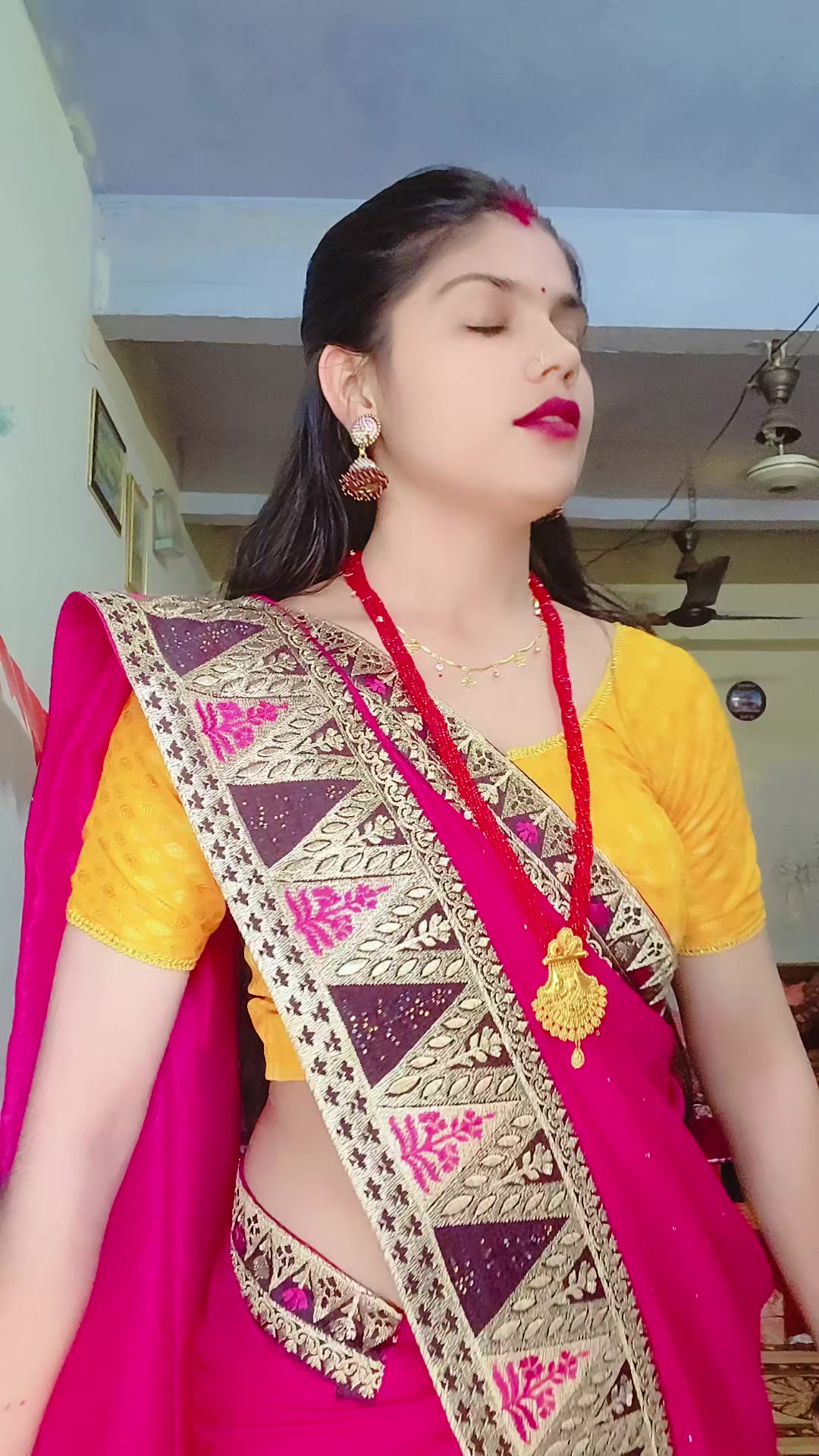 @Archana Yadav 😘😇❤️❣️