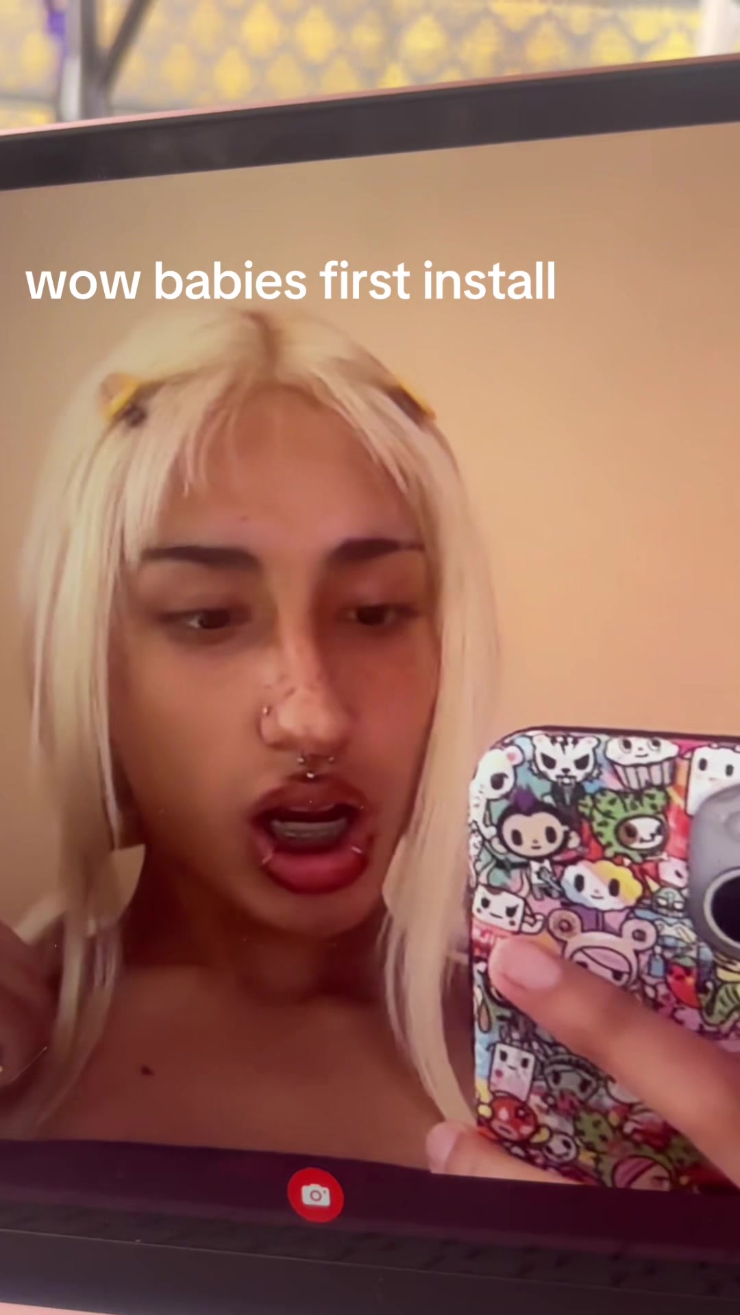 @≽ܫ≼