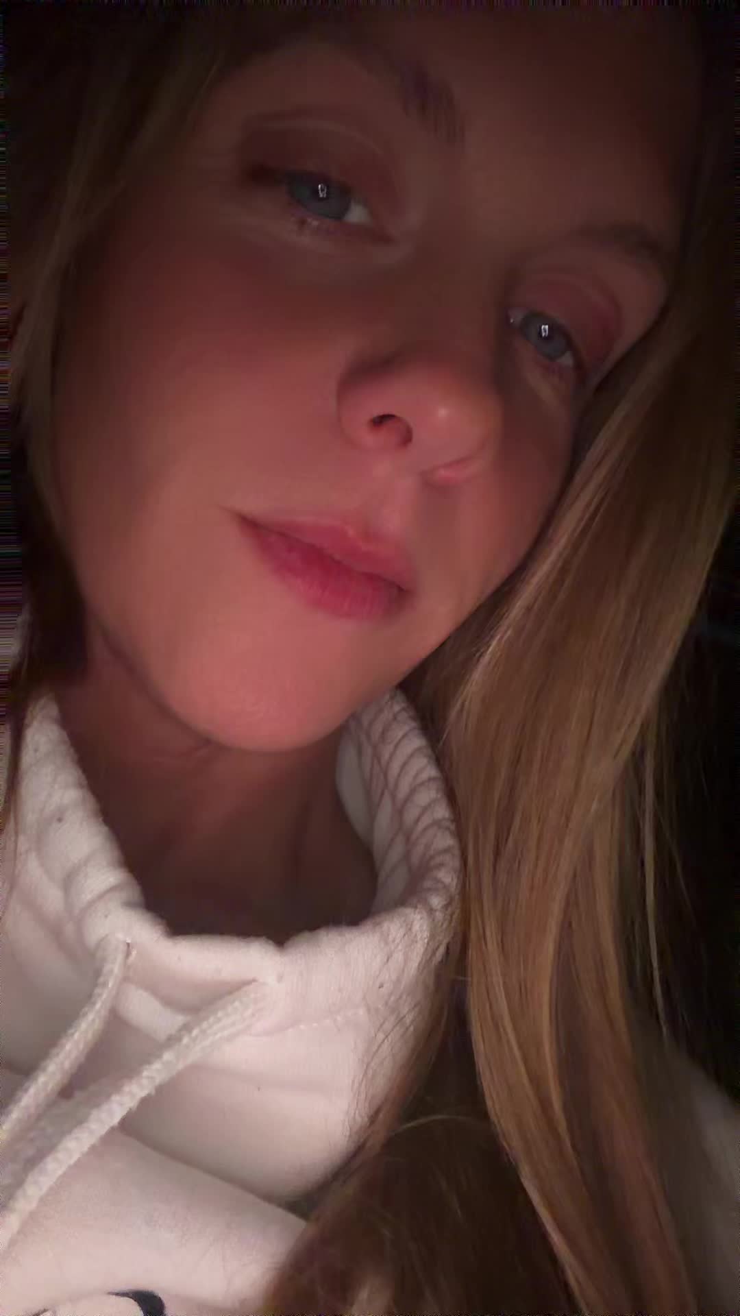 @aprilmarie_x0
