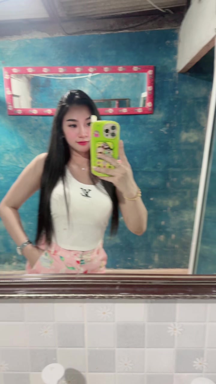 @น้องบัว ริศเยอะ