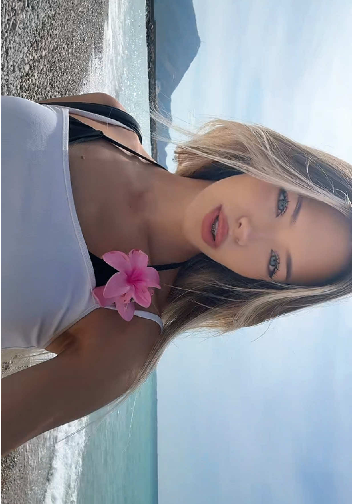 @VLATESSA