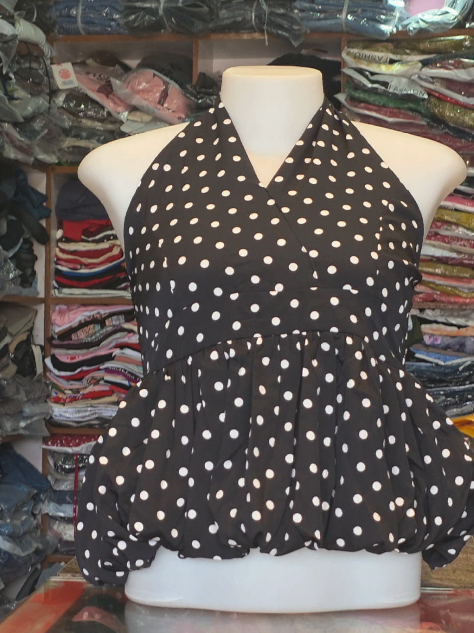 @Roshan Readymade Fancy Store